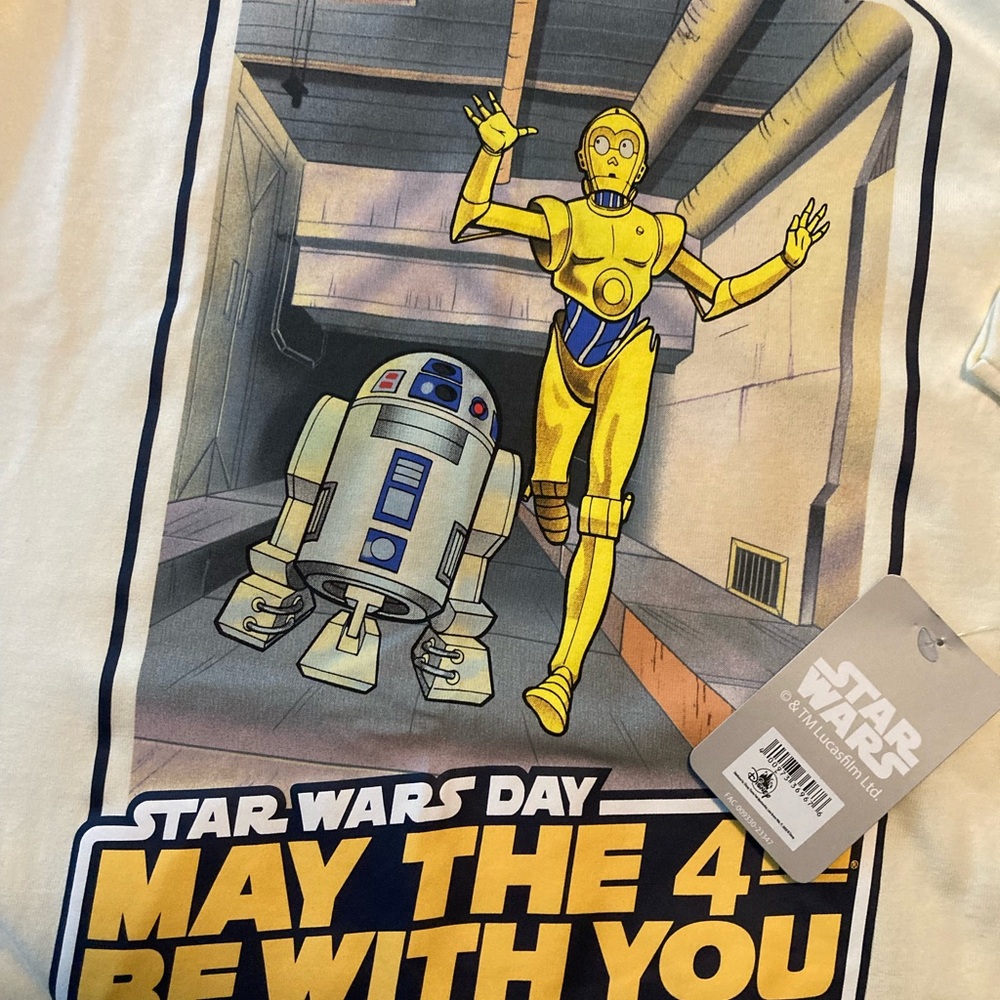Star Wars T SZ XL - Cream and Blue R2D2 and 3CPO NWT